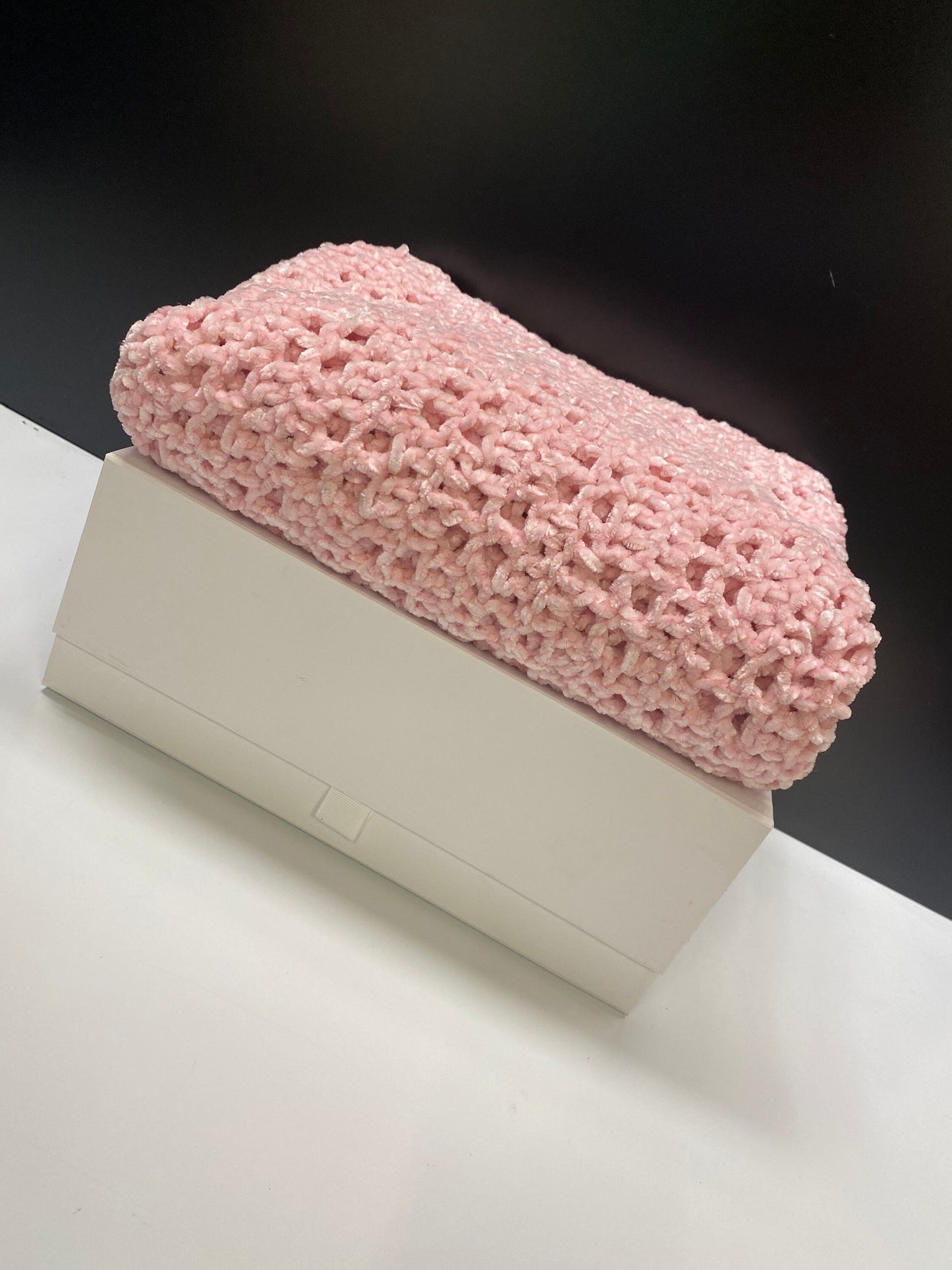 Extra Large Super Soft Velvet Feel Pink Baby Blanket